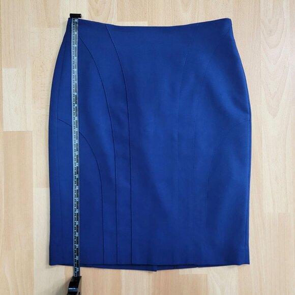 Banana Republic Navy Blue Stretch Pencil Skirt with Curved Seam Lines | … - Picture 7 of 7
